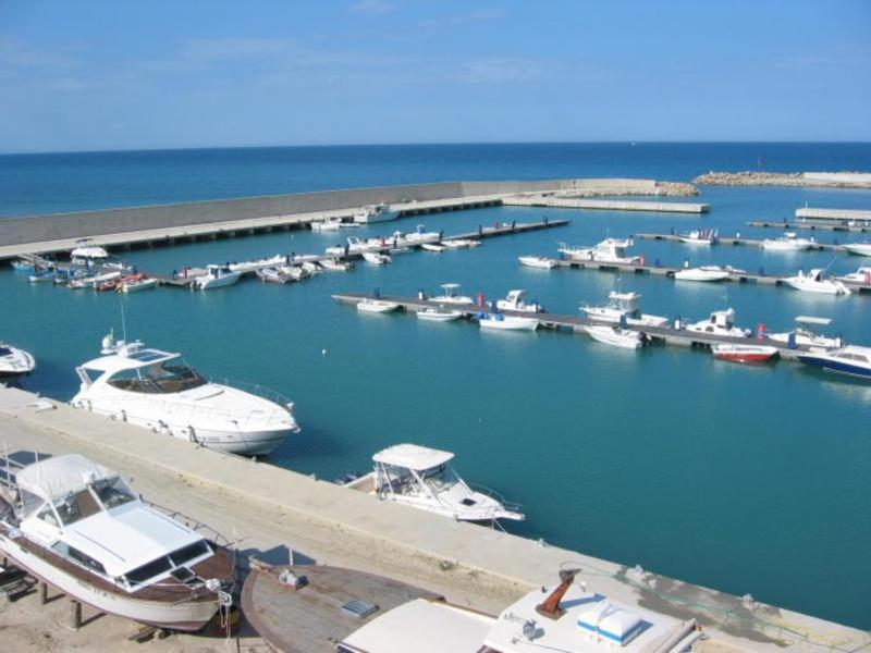 Appartamento Spazioso Vicino Al Mare Badolato Marina Exterior foto